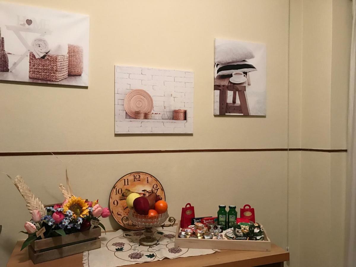 B&B Gloria Apartment Baveno Luaran gambar